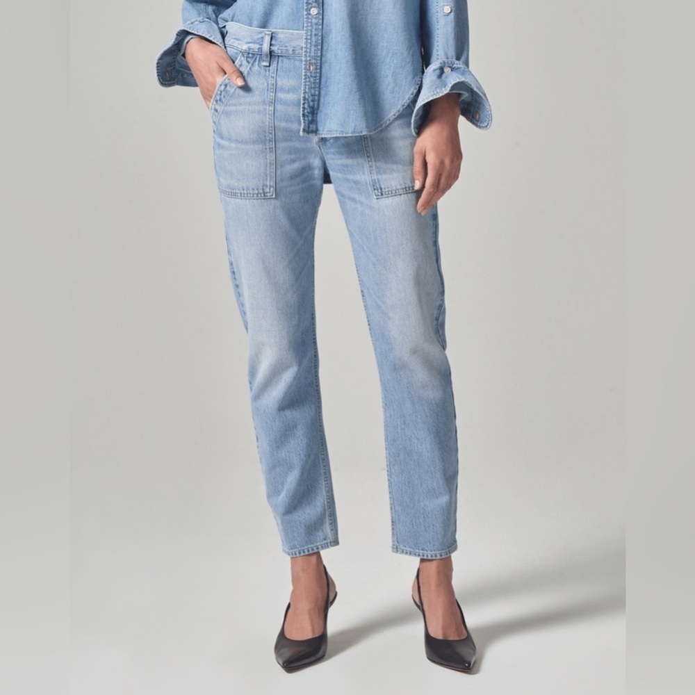 CITIZENS OF HUMANITY Women's Leah Cargo Tapered Silhouette Relaxed Slim Jean 25